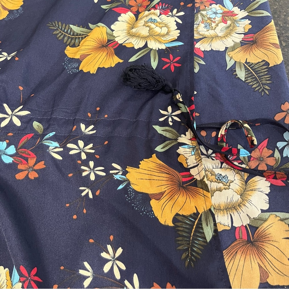 Navy Blue Earth Toned Floral Tie-Front Oversized Women's Kimono Beach Cover-up - Picture 4 of 8
